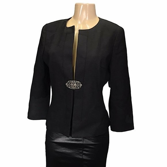 Elie Tahari Jackets & Blazers - Elie Tahari Tailored Black Bristol Blazer